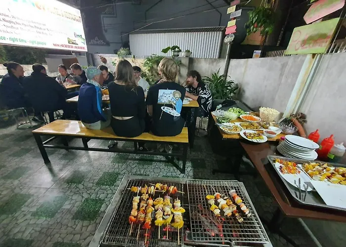 Fancy With Vegetarian And Vegan Restaurant Hostel Ha Long