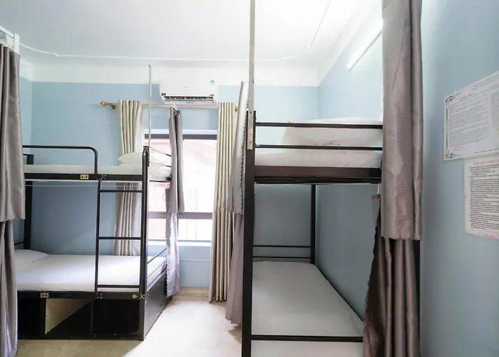 Hostal Fancy With Vegetarian And Vegan Restaurant Ha Long