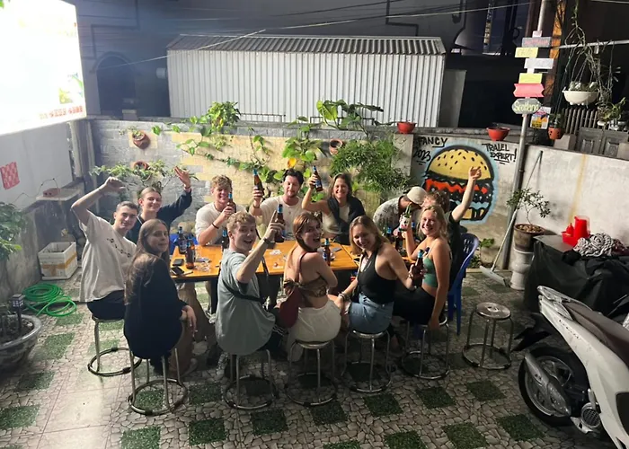 Fancy With Vegetarian And Vegan Restaurant Hostel