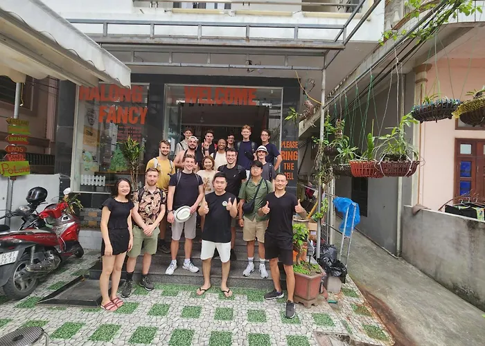 Hostel Fancy With Vegetarian And Vegan Restaurant *