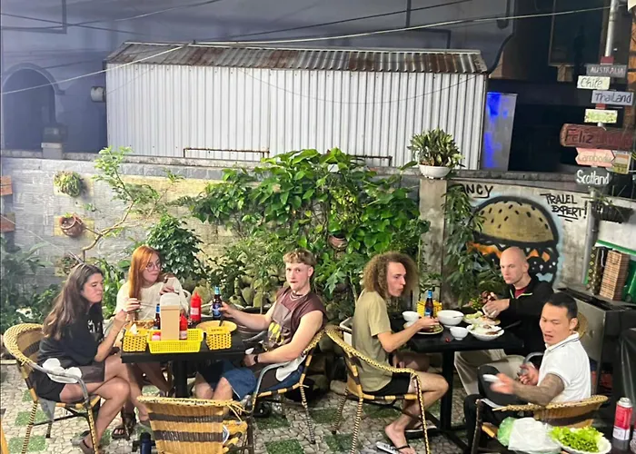Fancy With Vegetarian And Vegan Restaurant Hostel Ha Long